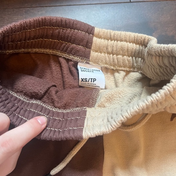 Sweats - Picture 2 of 4